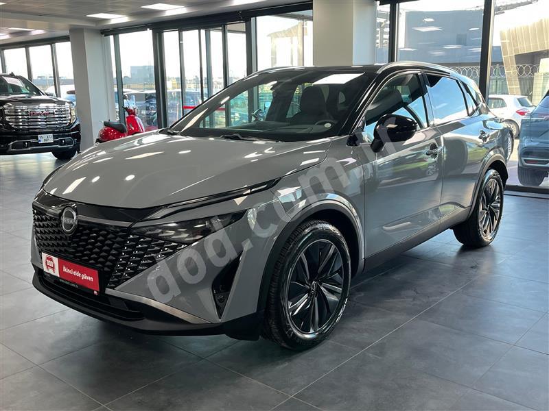 Nissan QASHQAI 1.3DIG-T MHEV PLATINUM 2025 24.438 km