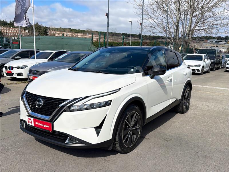 Nissan QASHQAI 1.3 CVT 4X4 SKYPACK ÇR 2023 46.796 km 1