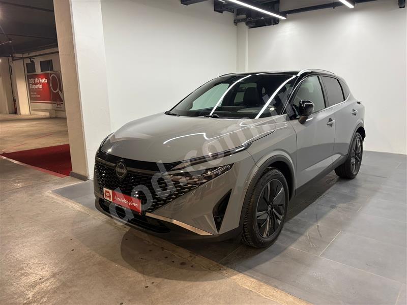 Nissan QASHQAI 1.3DIG-T MHEV PLATINUM 2025 23.635 km