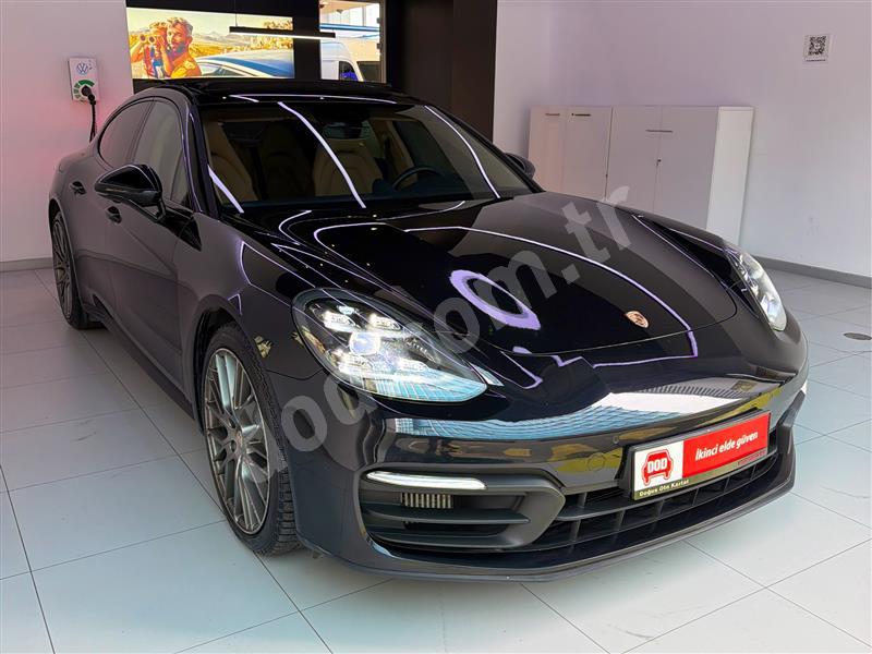 Porsche PANAMERA 4 2022 59.630 km 3