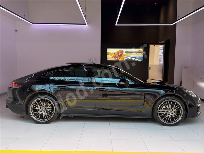 Porsche PANAMERA 4 2022 59.630 km 4
