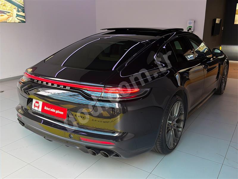 Porsche PANAMERA 4 2022 59.630 km 5