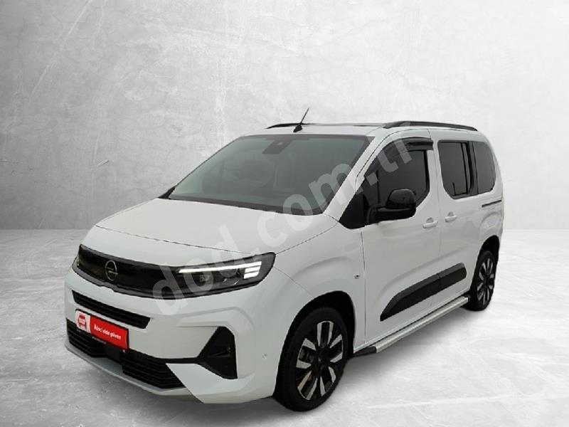 Opel COMBO 2024 86.576 km