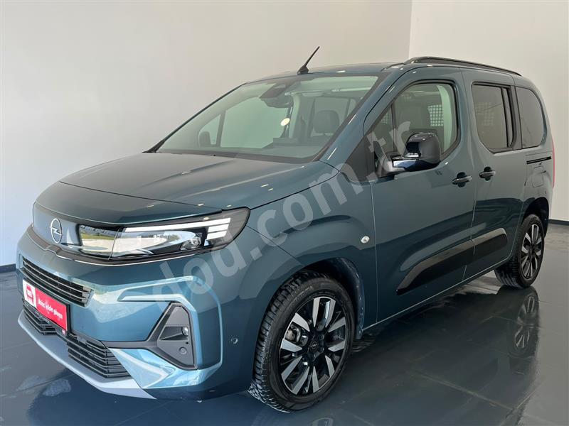 Opel COMBO 2025 10.825 km