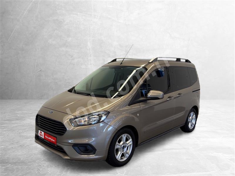 Ford TOURNEO COURIER 2022 82.999 km