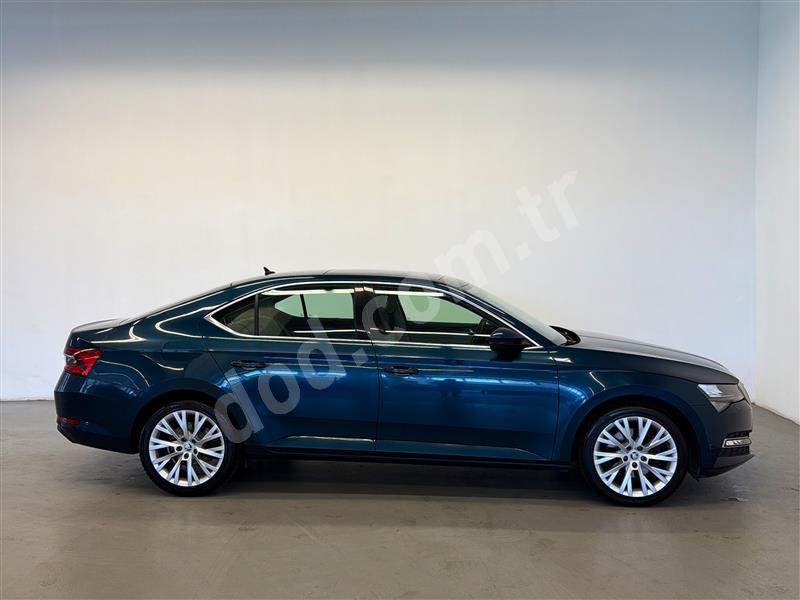 Skoda SUPERB 2022 86.677 km 4