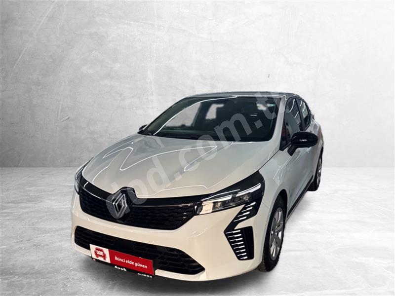 Renault CLIO 2024 13.597 km