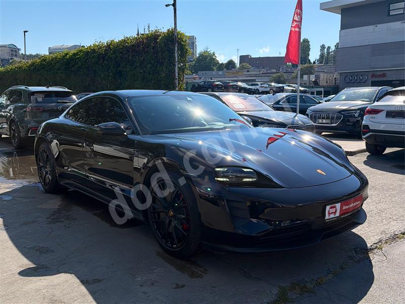Porsche TAYCAN GTS 2023 36.612 km 3