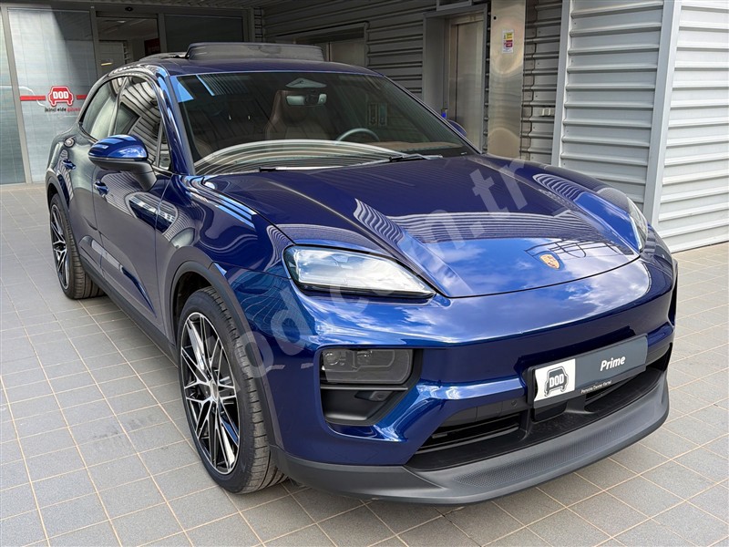 Porsche MACAN 4 2025 15.365 km 3