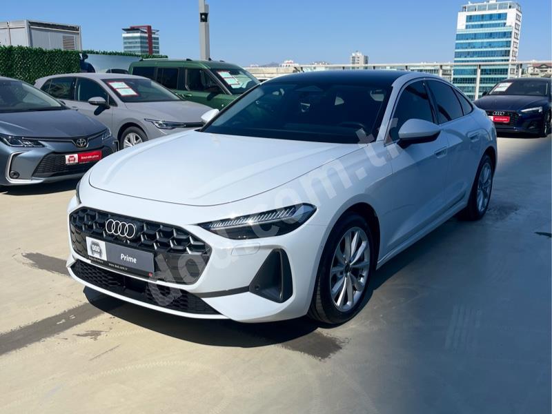Audi A5 LIMOUSINE 2025 27.861 km 1