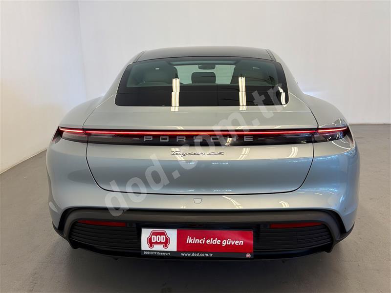 Porsche TAYCAN 4S 2023 43.358 km 6