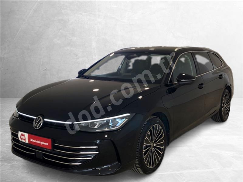 Volkswagen PASSAT 2025 9.615 km 1