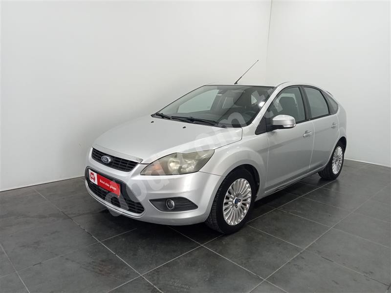 Ford FOCUS 1.6 MCA TITANIUM 2011 197.804 km 1