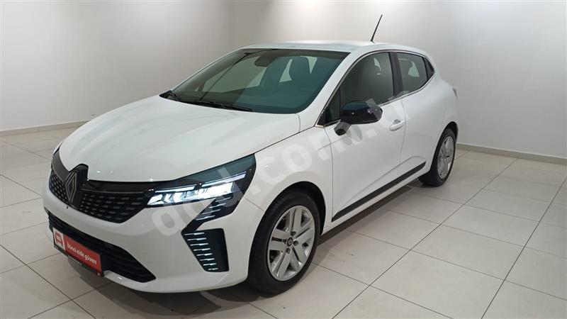 Renault CLIO 2025 29.945 km