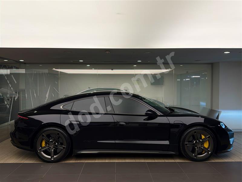 Porsche TAYCAN TURBO S 2024 32.716 km 4