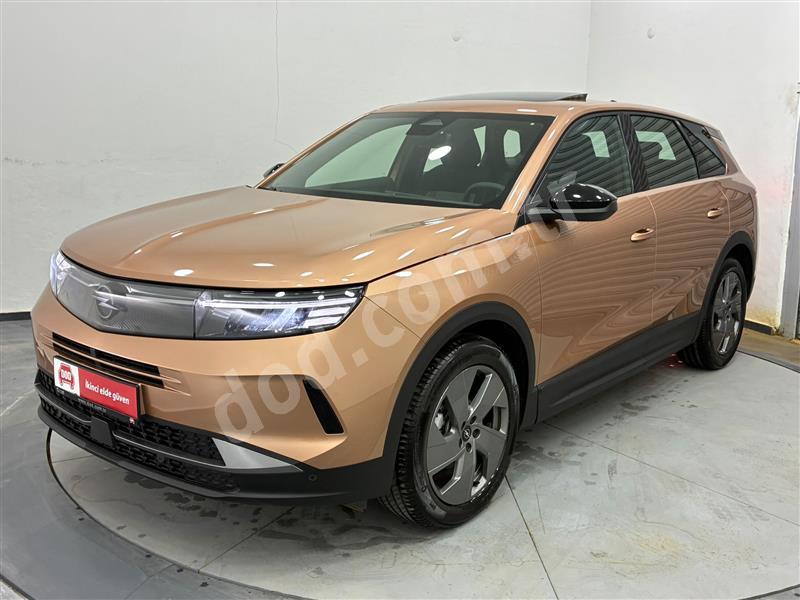 Opel GRANDLAND 2025 6.015 km