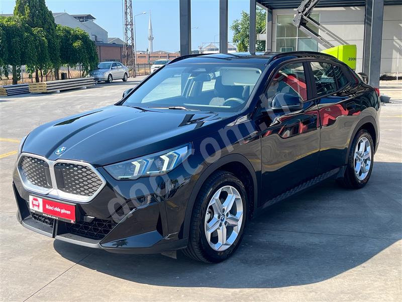 BMW IX2 EDRIVE20 2024 27.557 km 1