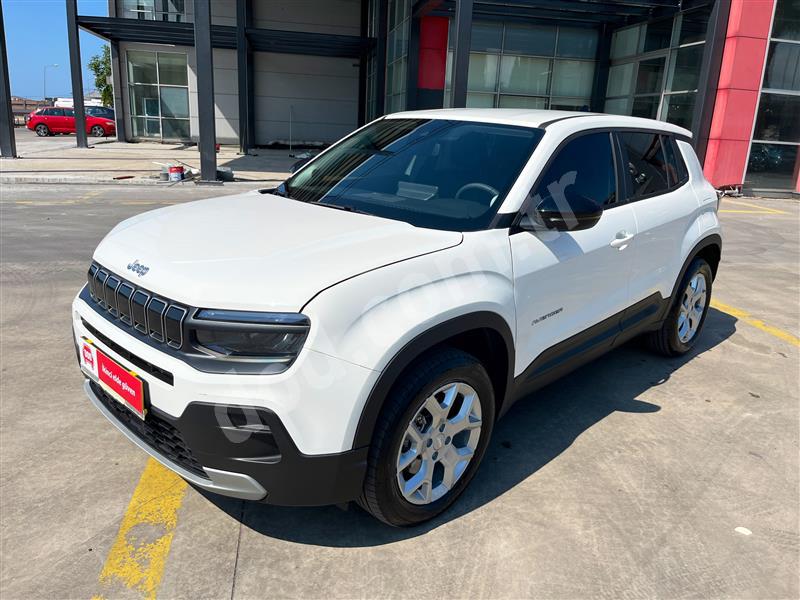 Jeep AVENGER 2024 15.362 km