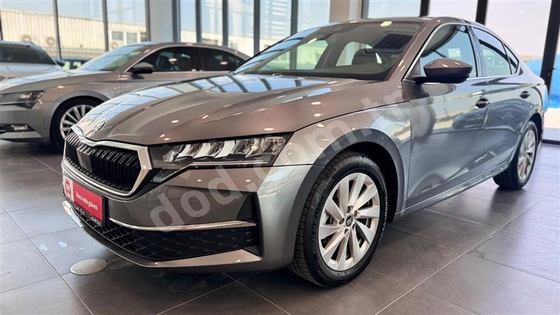 Skoda OCTAVIA 2025 9.500 km