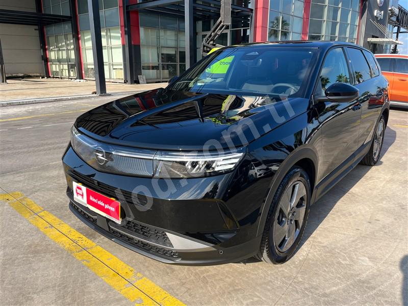 Opel GRANDLAND 2025 7.355 km
