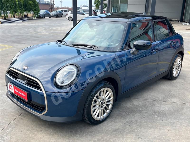 Mini COOPER C 2025 19.160 km