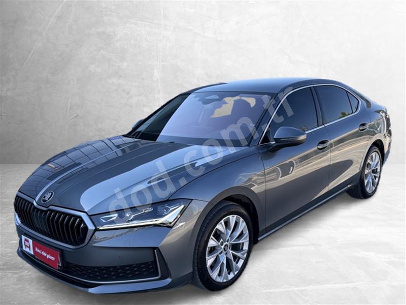 Skoda SUPERB 2025 28.784 km