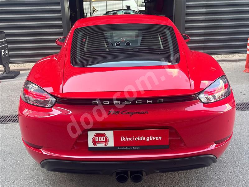 Porsche 718 CAYMAN 2023 1.356 km 6
