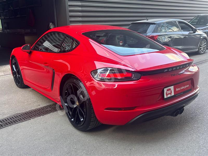 Porsche 718 CAYMAN 2023 1.356 km 7