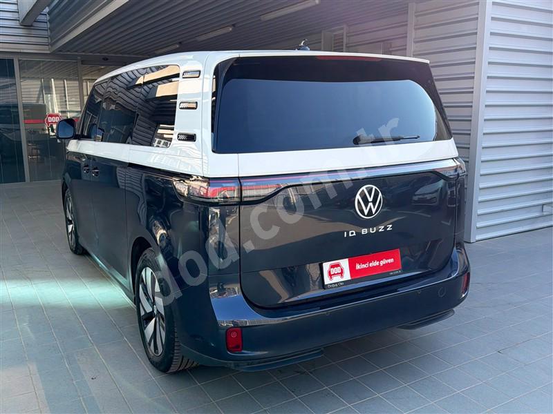 Volkswagen ID. BUZZ PRO KR 210 KW 2024 6.001 km