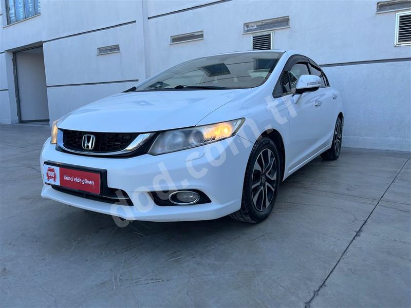 Honda CIVIC 4D 2016 105.800 km