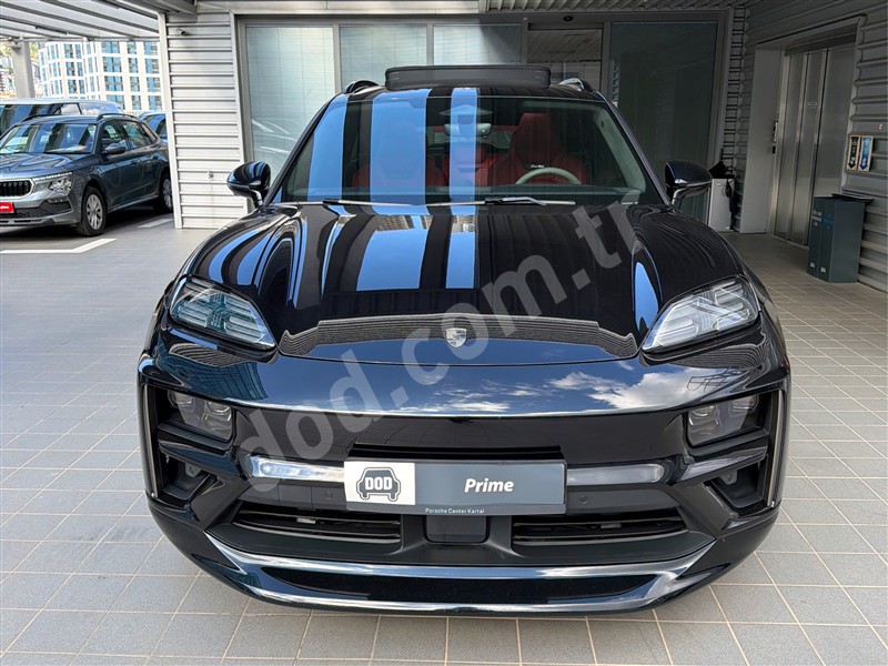Porsche MACAN TURBO 2025 35.868 km 2