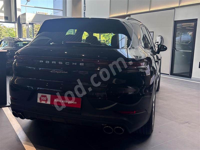 Porsche CAYENNE 2025 862 km 5