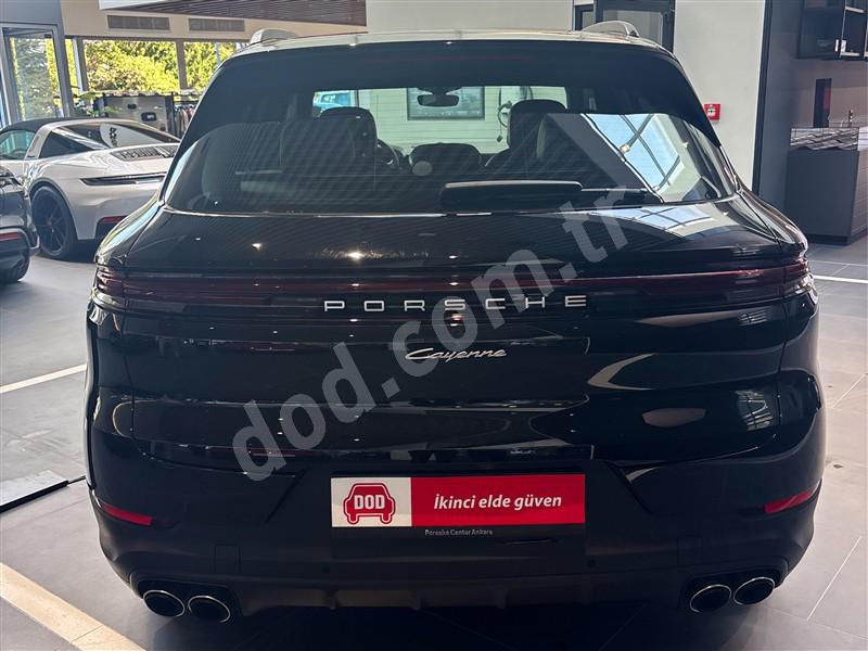 Porsche CAYENNE 2025 862 km 6