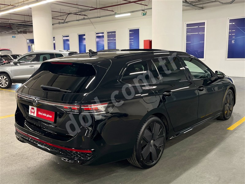 Volkswagen PASSAT 2024 28.505 km 5