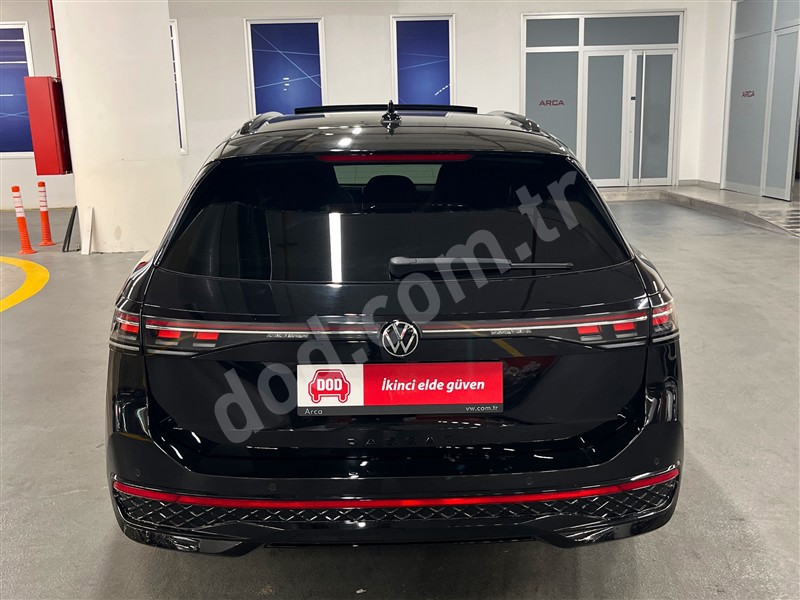 Volkswagen PASSAT 2024 28.505 km 6