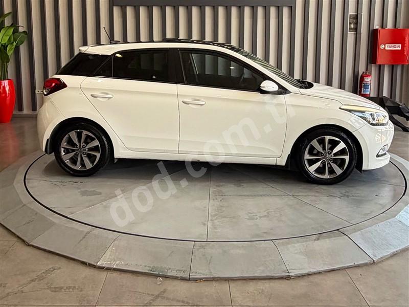 Hyundai i20 2014 96.092 km 4