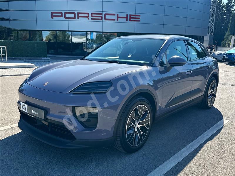 Porsche MACAN 4 2025 6.033 km 1