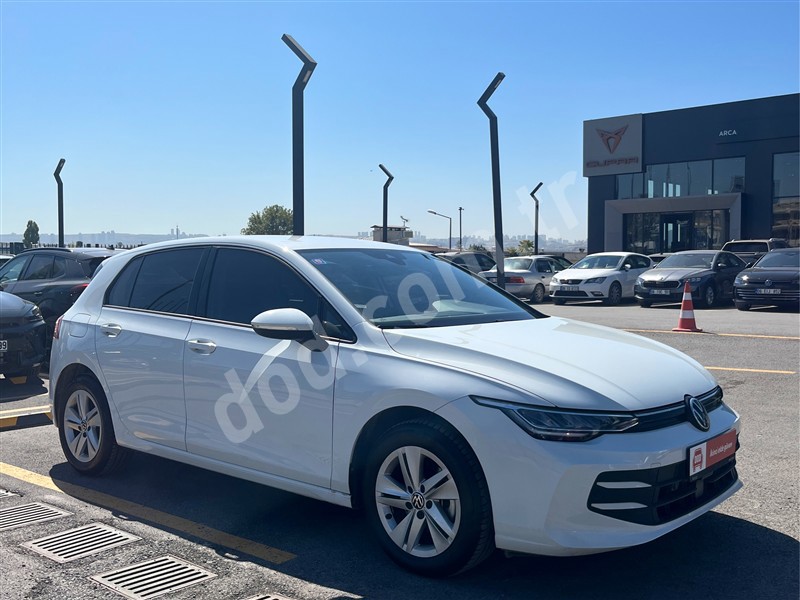 Volkswagen GOLF 2024 15.699 km 3