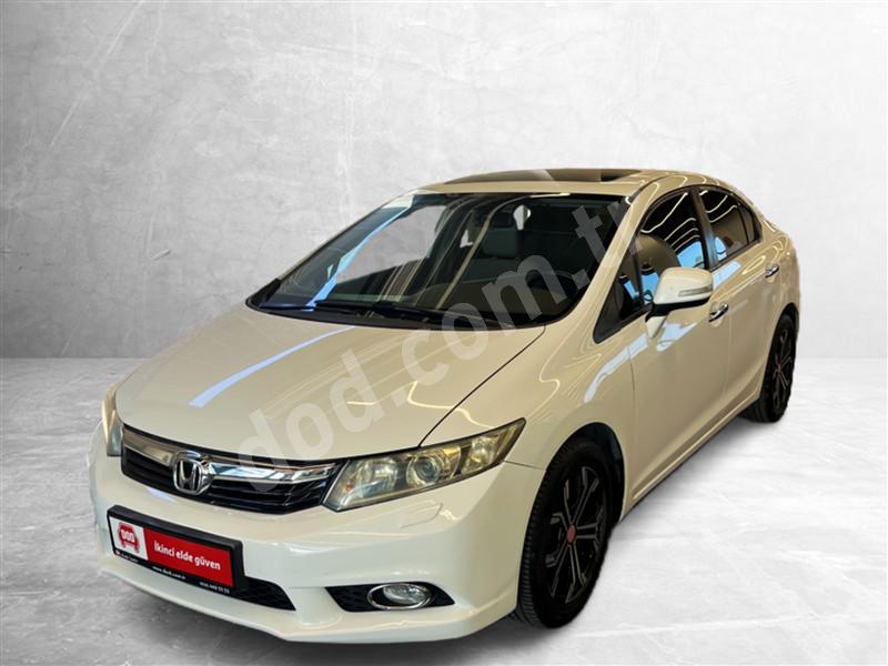 Honda CIVIC 4 KAPI 2013 174.465 km 1