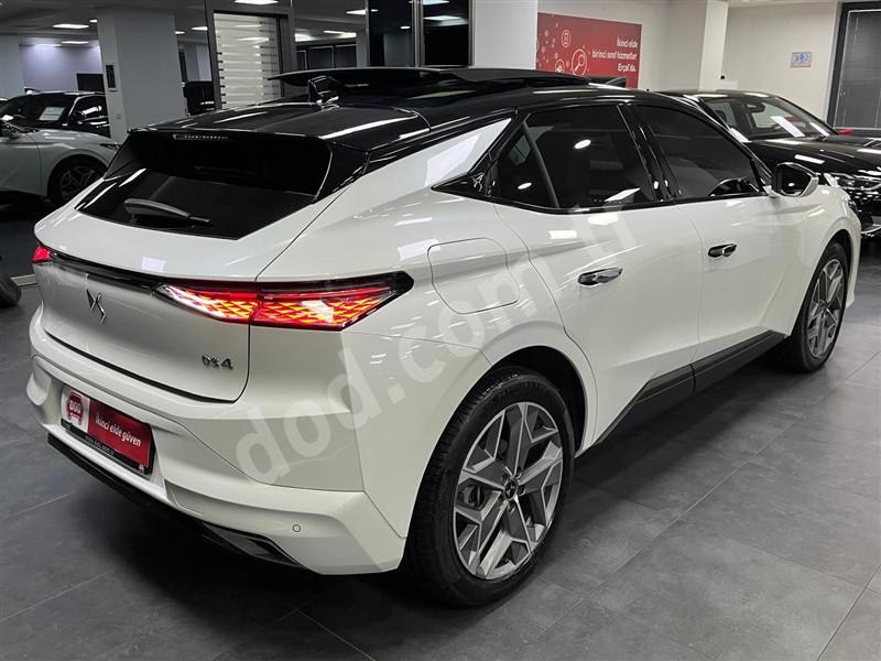 DS DS4 2023 40.055 km 5