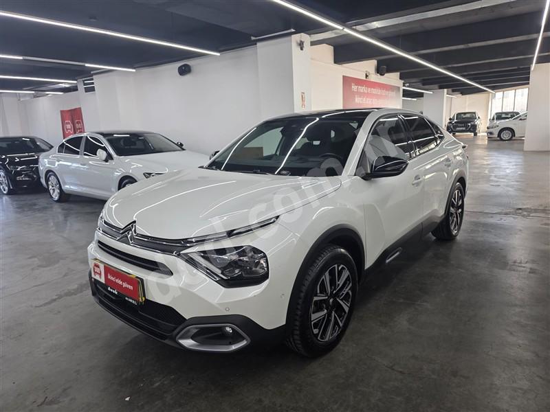 Citroen C4 X 2024 54.662 km