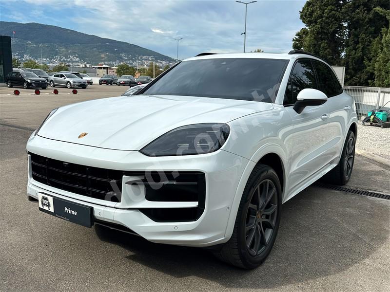 Porsche CAYENNE 2023 39.796 km 1