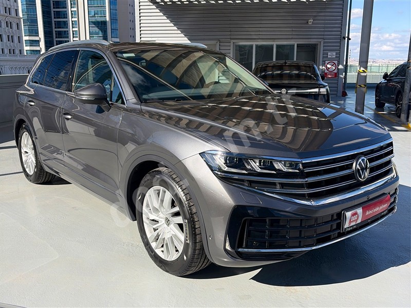 Volkswagen TOUAREG 2024 6.815 km 3
