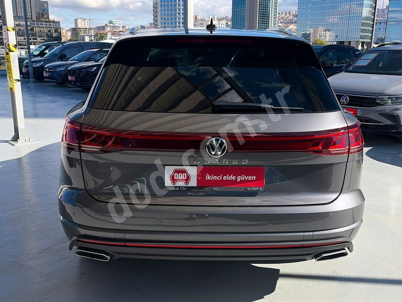 Volkswagen TOUAREG 2024 6.815 km 6