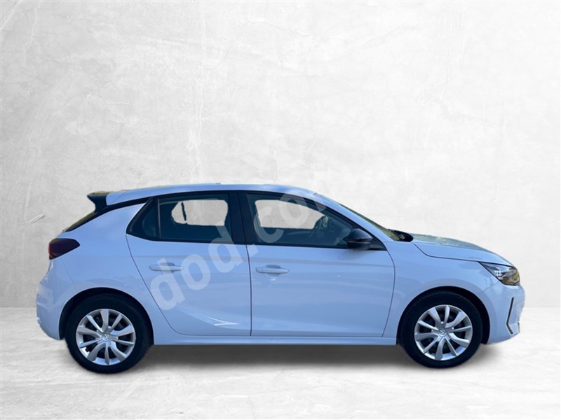 Opel CORSA 2025 26.752 km 4