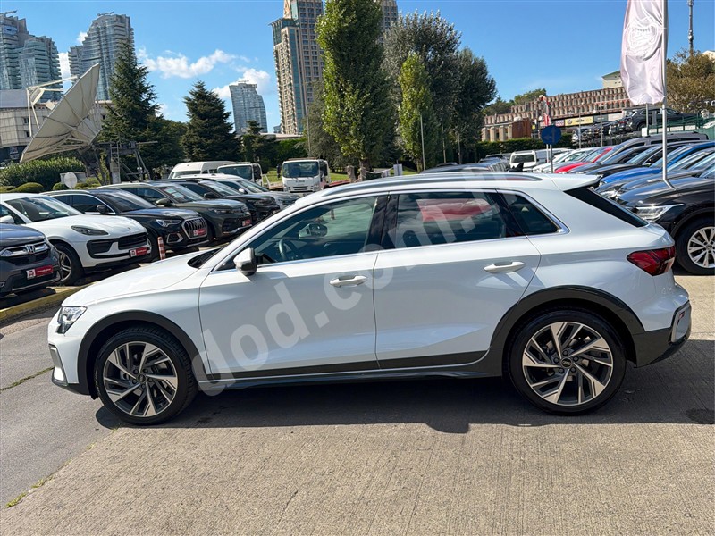 Audi A3 ALLSTREET 2024 14.815 km