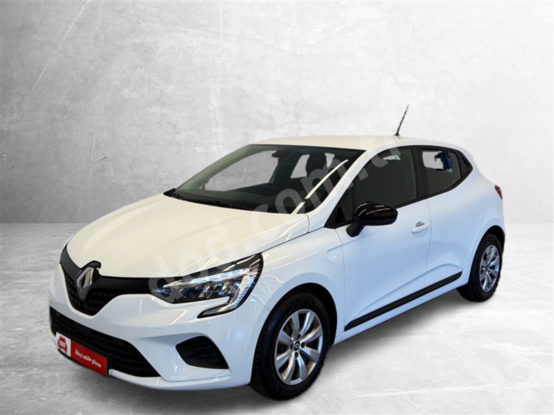 Renault CLIO 2023 79.041 km 1