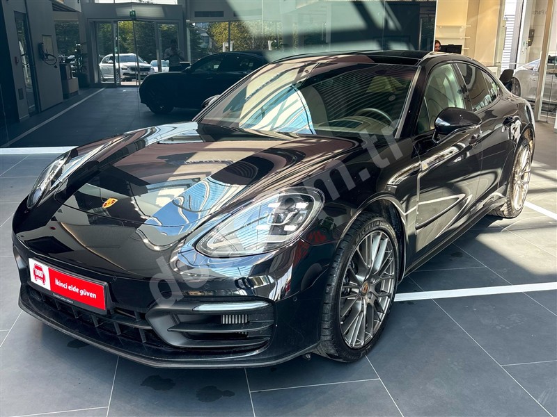 Porsche PANAMERA 4 2023 14.719 km 1
