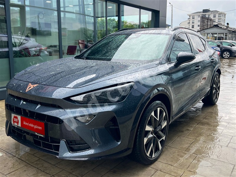 Cupra FORMENTOR E-HYBRID 2025 36.000 km