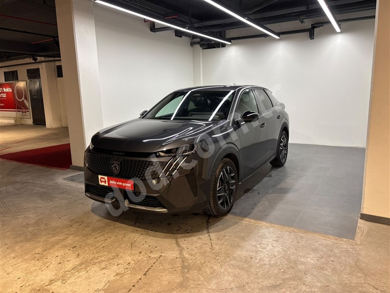 Peugeot 3008 2025 42.147 km 1